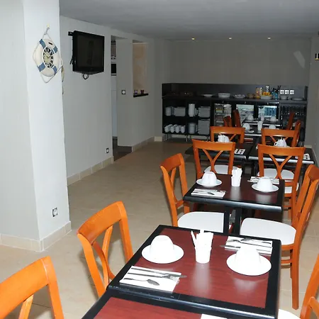 Patio Brancion מלון 2*