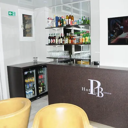 Patio Brancion מלון מאלאקוף